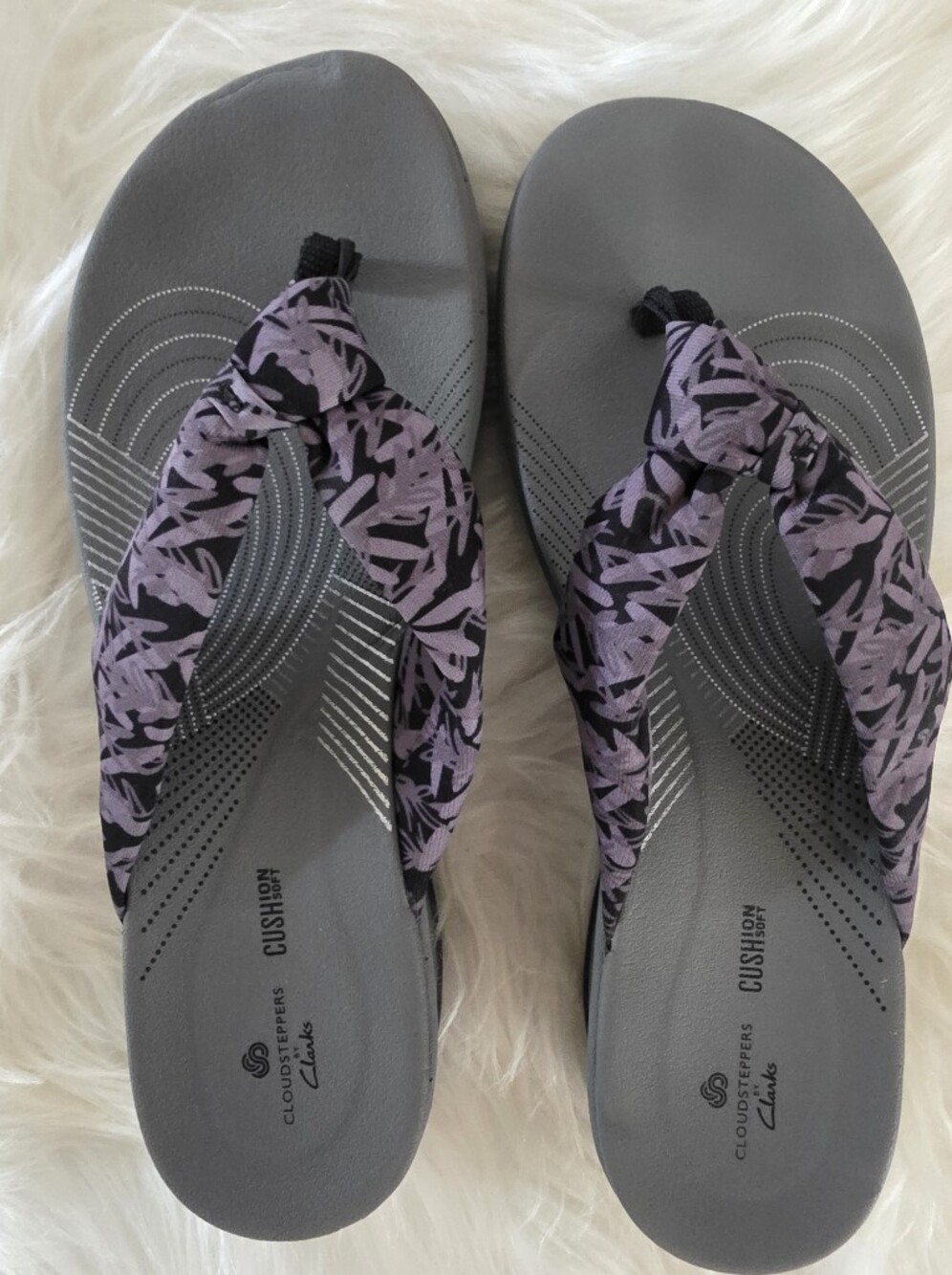 Clarks Women's Casual Slip-On Shoe - Gra/Black. Worn One One Time.